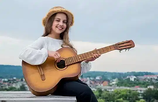 Cocuk Gitar Kursu Meb Onayli 1